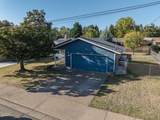 925 Viewmont Avenue - Photo 32