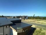 486 Seaview Drive - Photo 20