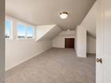 39095 U.S. 101 - Photo 24