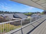 5294 Voyage Avenue - Photo 39