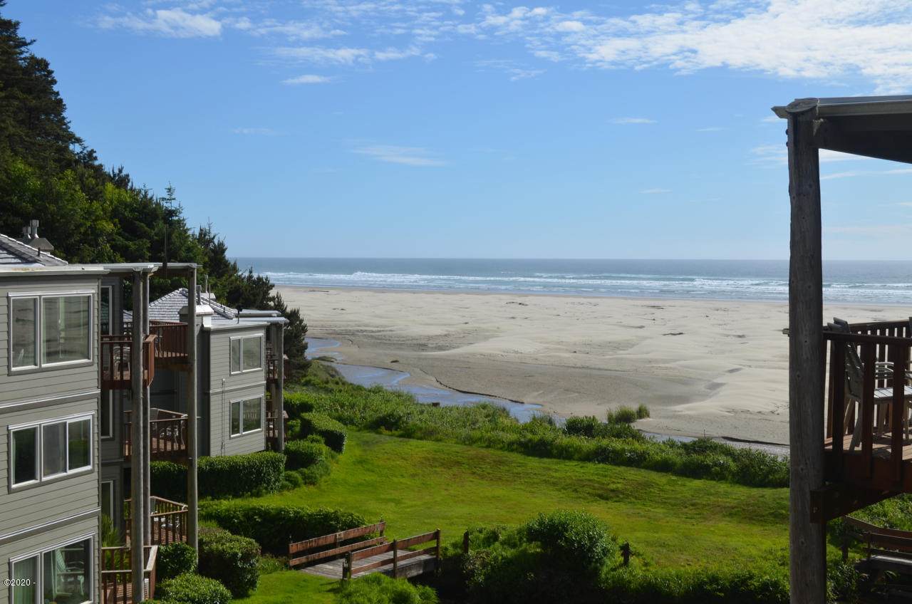 3641 Oceanview Dr - Photo 1