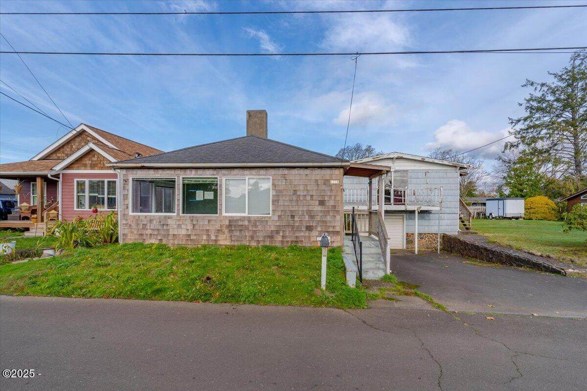 1110 6th Avenue - Photo 1