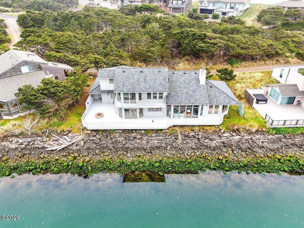 34 Salishan Lp - Photo 1
