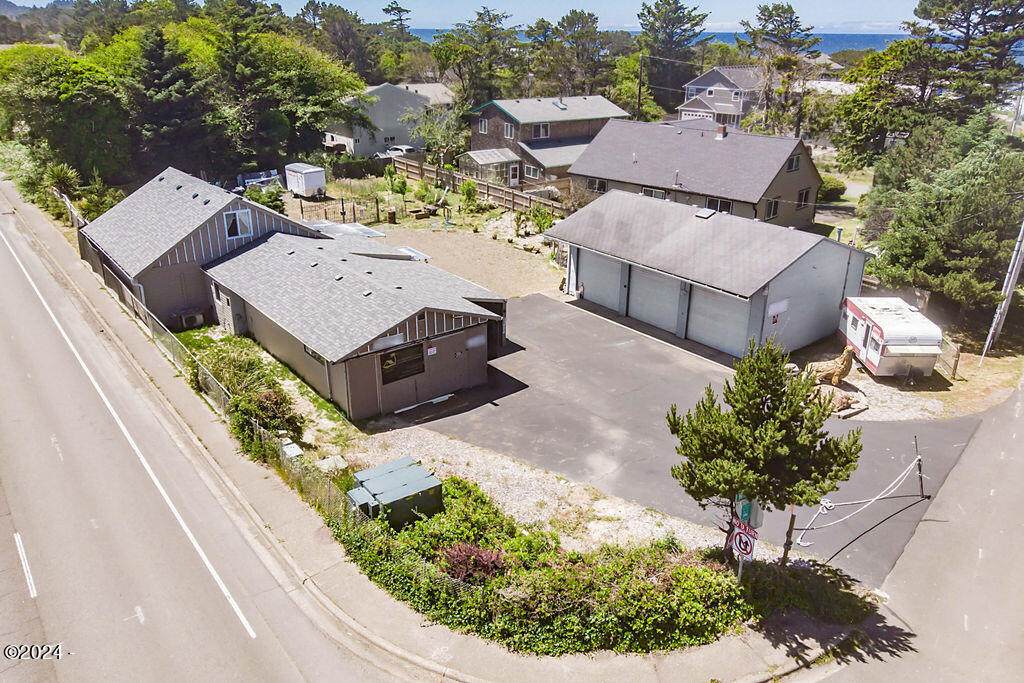 20 Willow Street - Photo 1