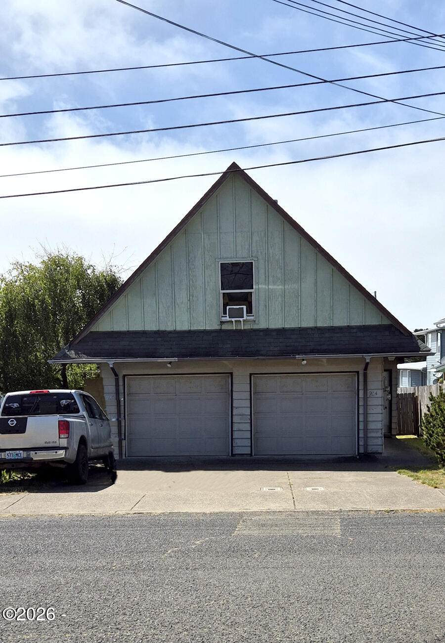 938 11th Street - Photo 1