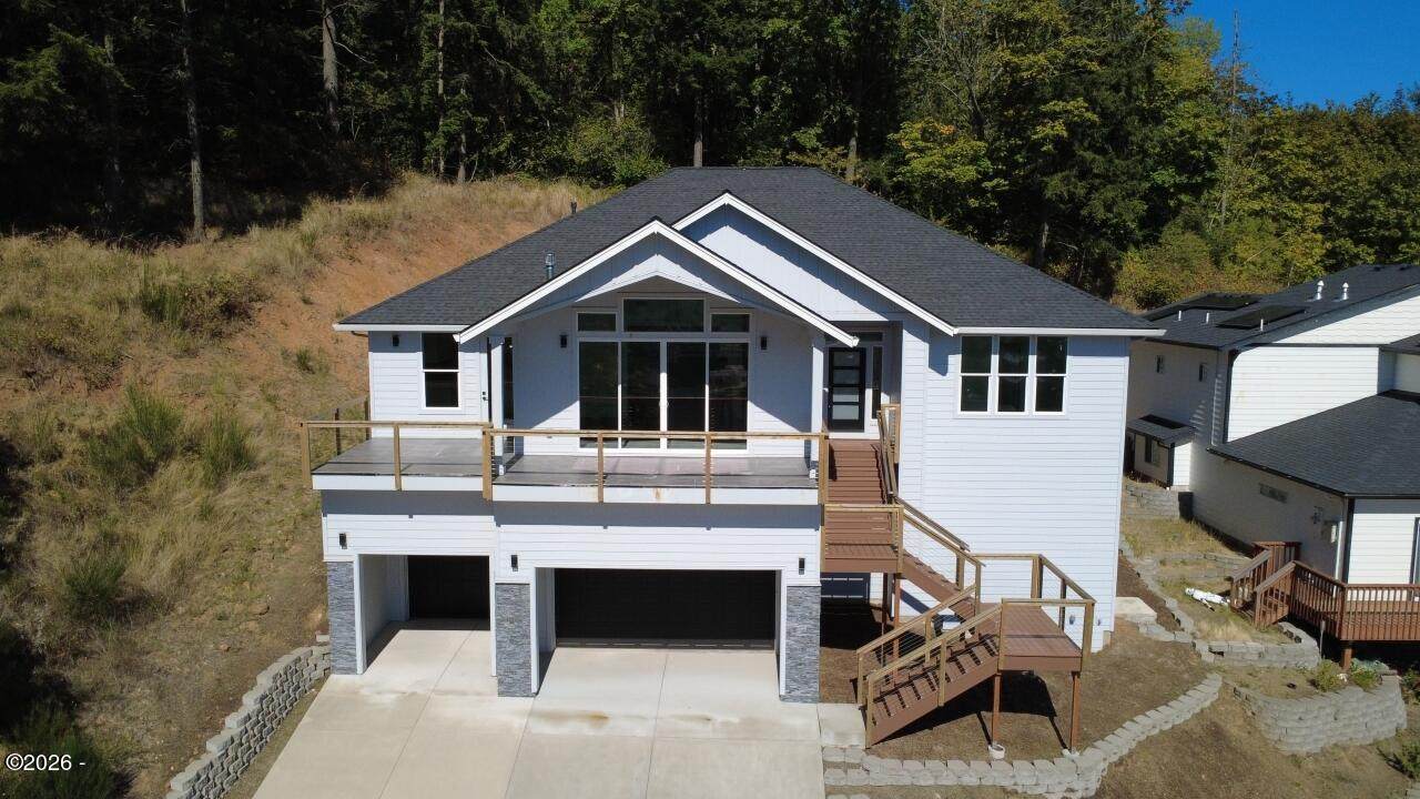 812 Hawk Drive - Photo 1