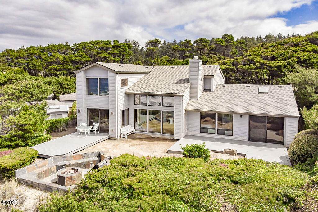 141 Salishan Dr - Photo 1