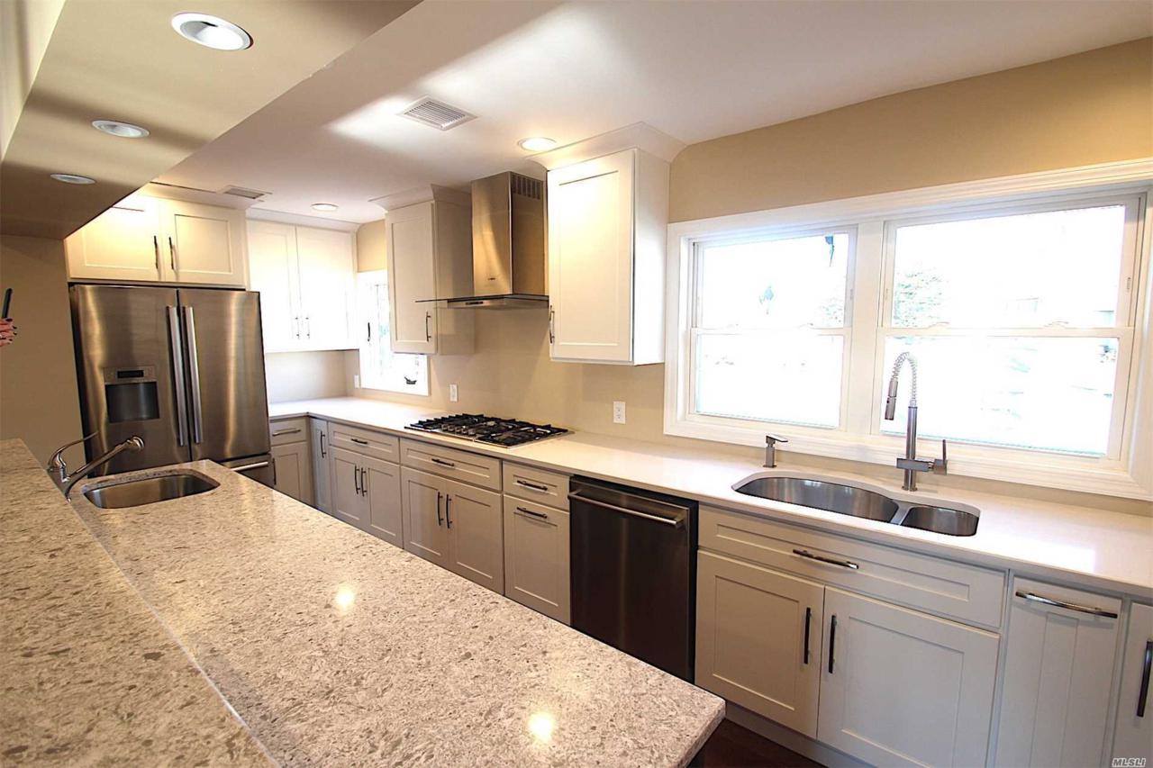 3 Neptune Pl - Photo 1