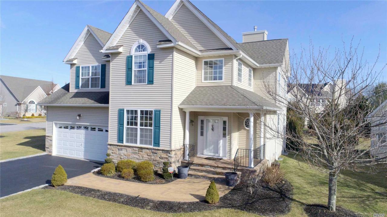 8 Joshua Ct - Photo 1