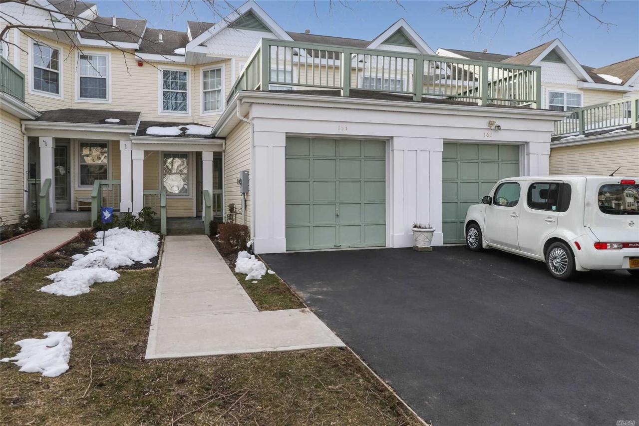 163 Captains Way - Photo 1