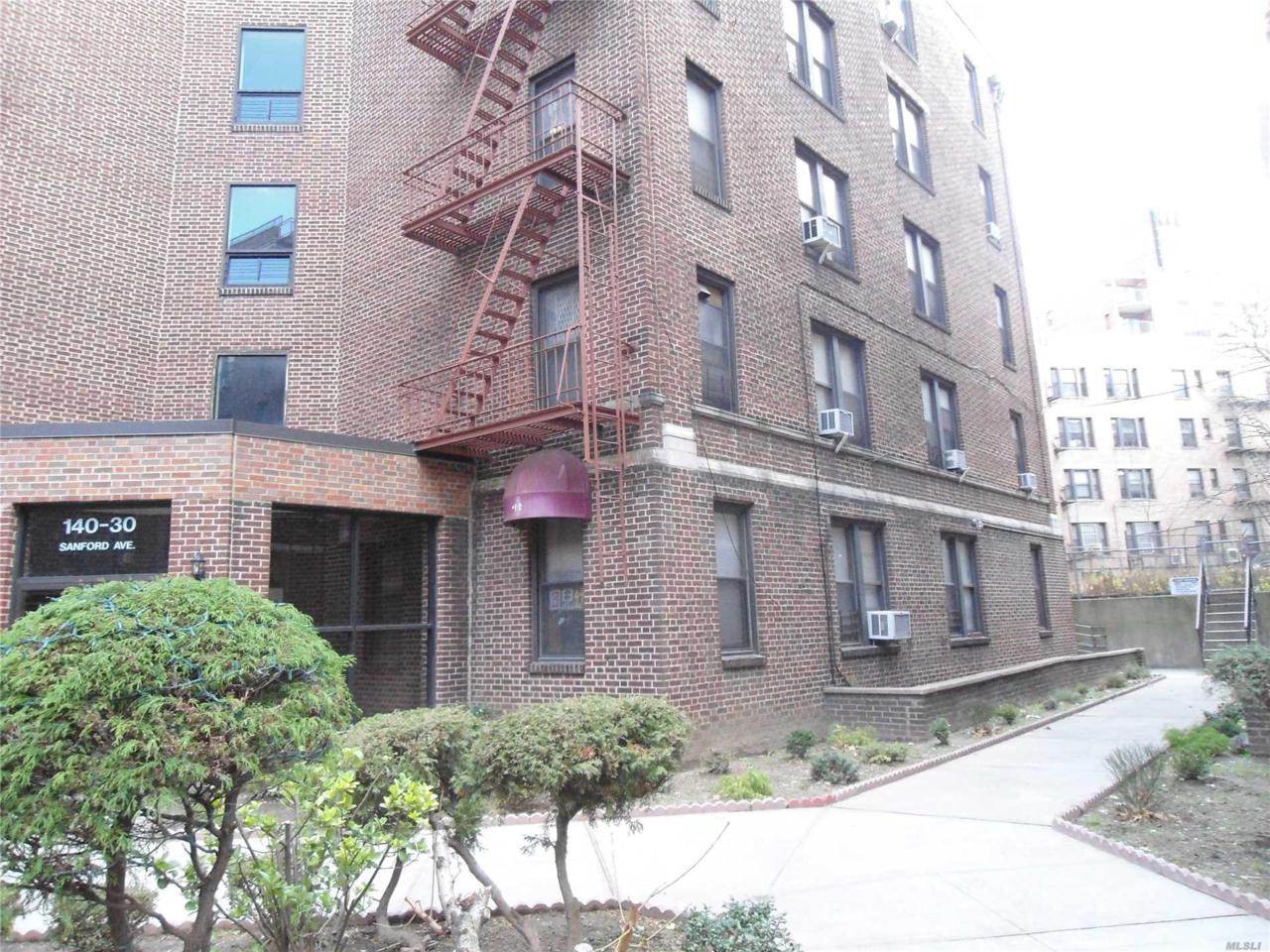 140-30 Sanford Ave - Photo 1