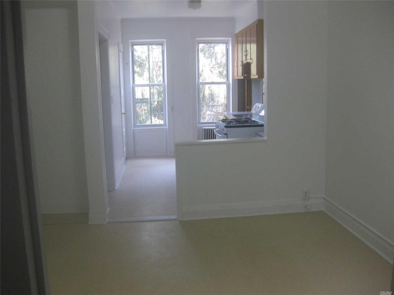 18-58 Madison St - Photo 1