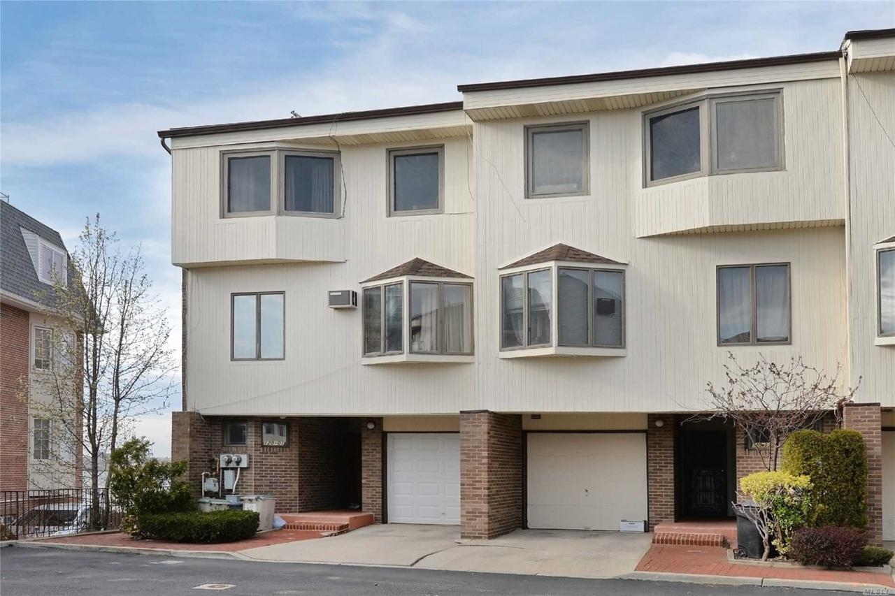 120-01 Riviera Ct - Photo 1