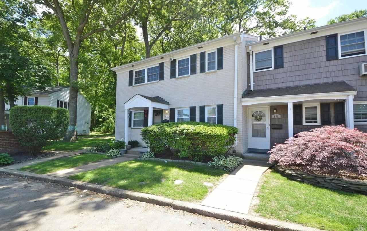 869 Village Dr - Photo 1