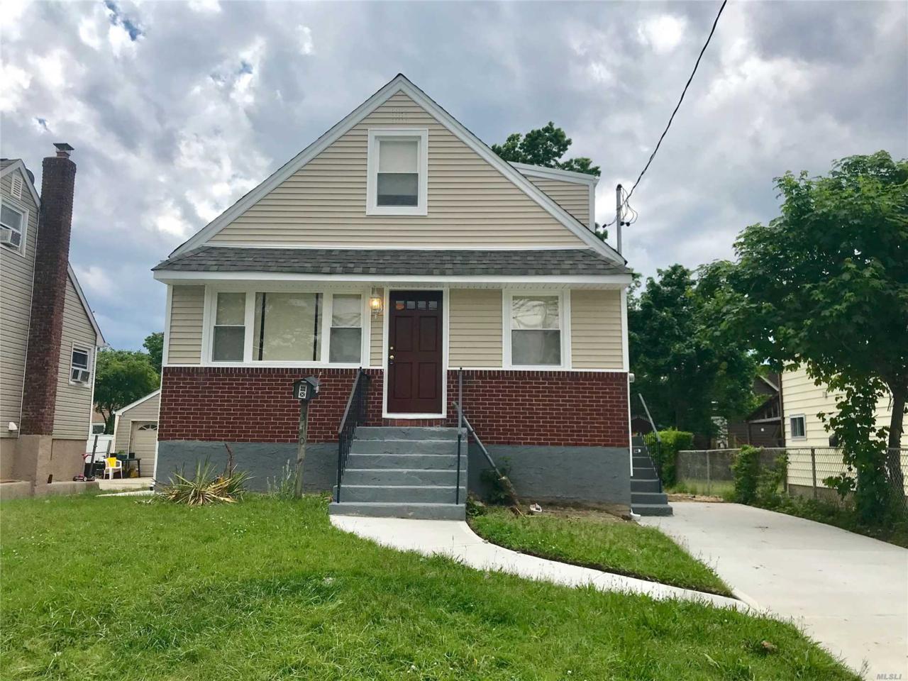 310 Miller Ave - Photo 1