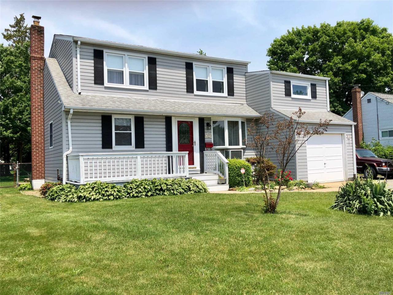 209 Sears Rd - Photo 1