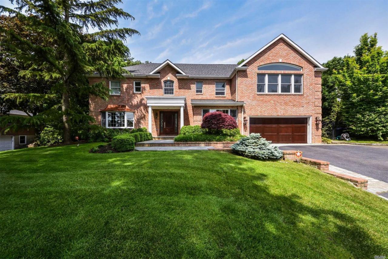 41 Hofstra Dr - Photo 1