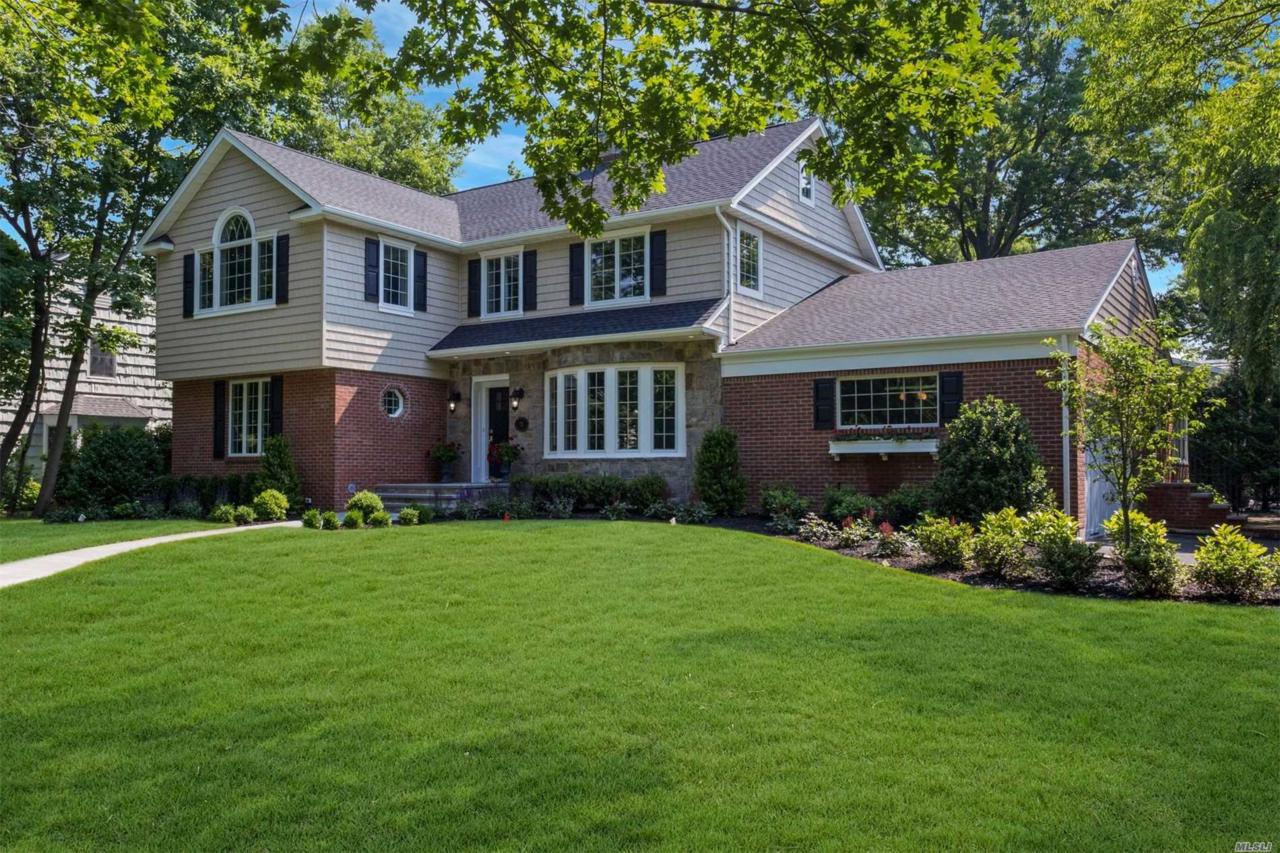 73 Oxford Blvd - Photo 1