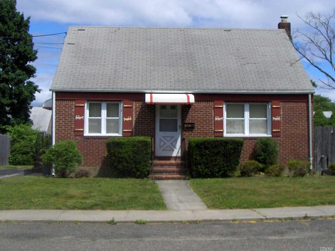 21 Bogart St - Photo 1