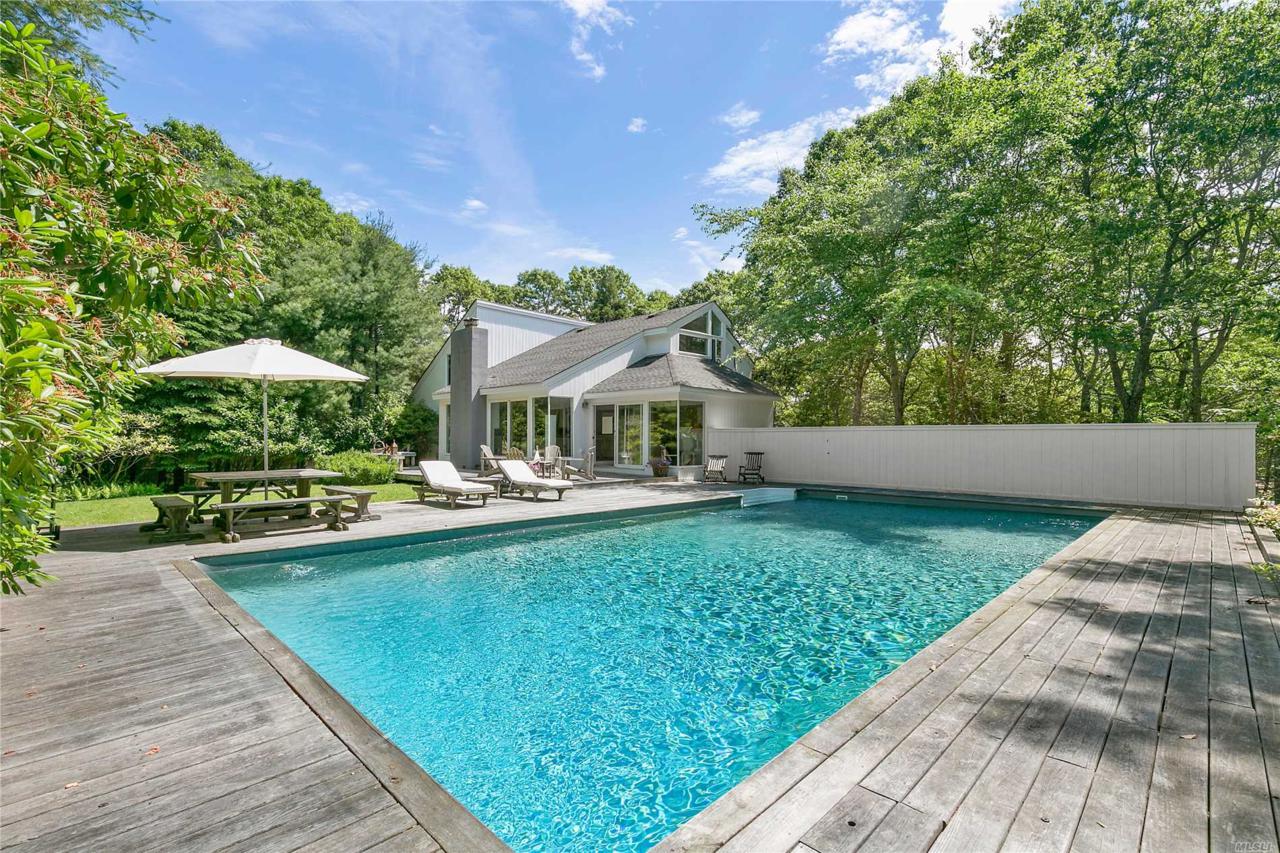 3 Lynda Ln - Photo 1