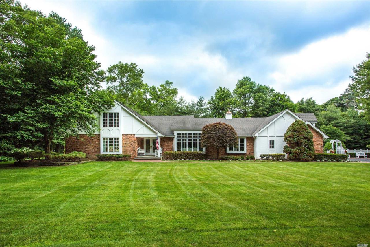 310 Annandale Dr - Photo 1