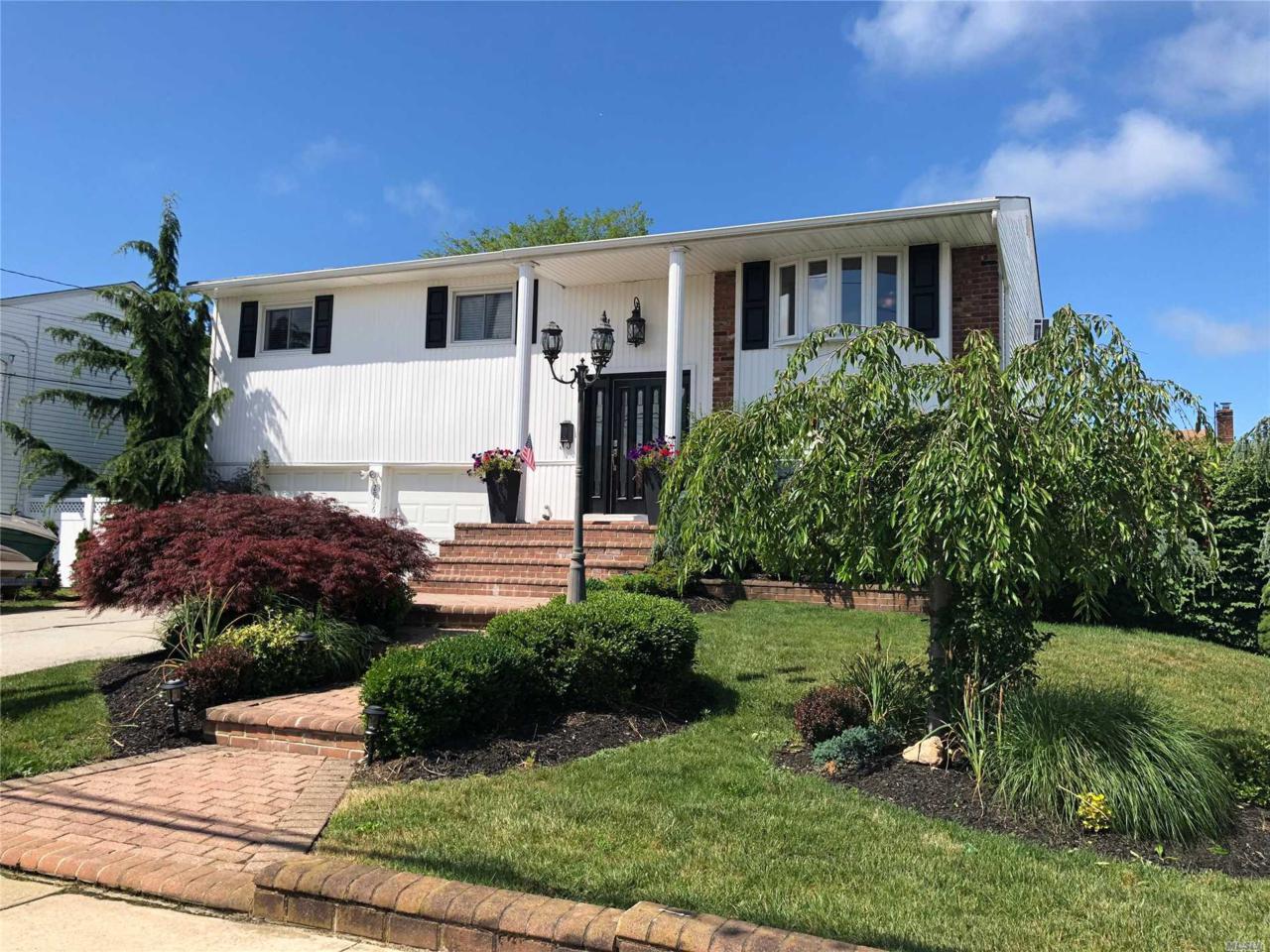 2966 Len Dr - Photo 1