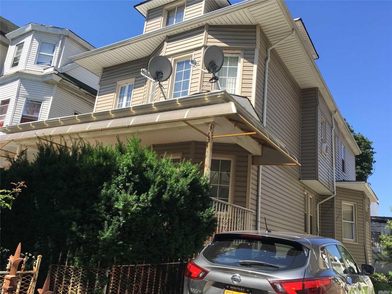 458 E 25th St - Photo 1