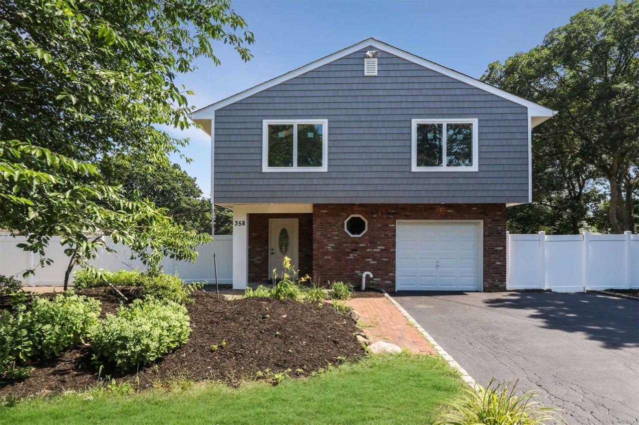 358 Old Country Rd - Photo 1
