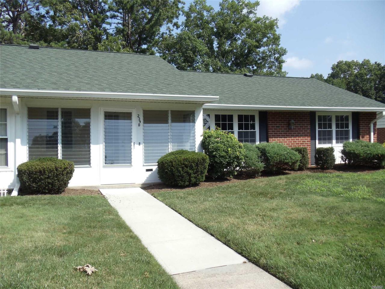 239D Weymouth Ct - Photo 1