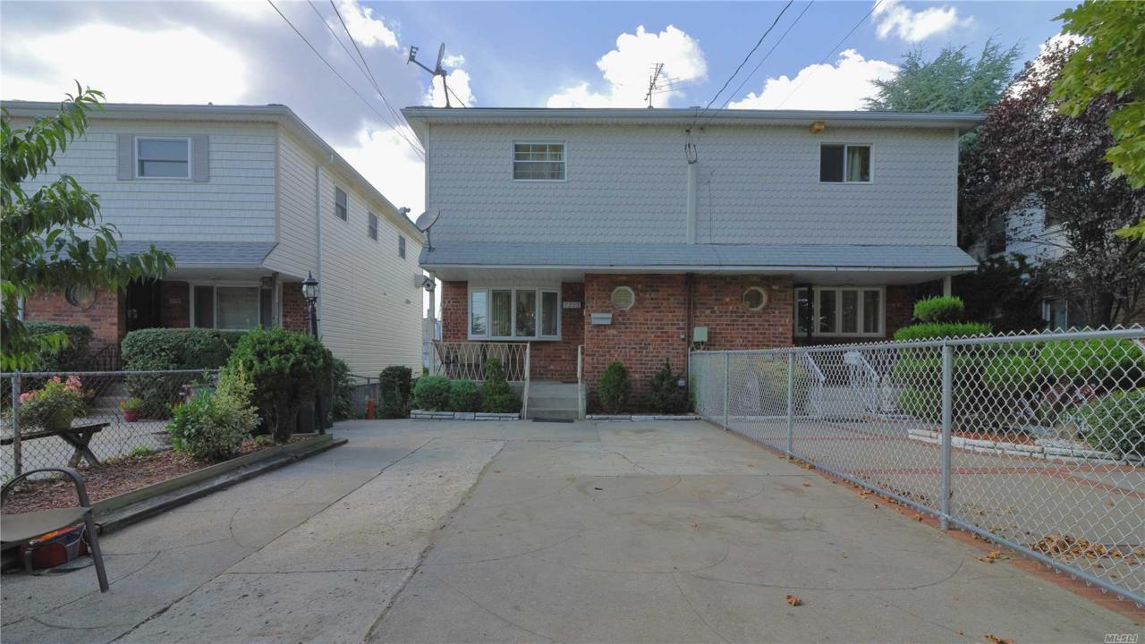 7215 Avenue U - Photo 1