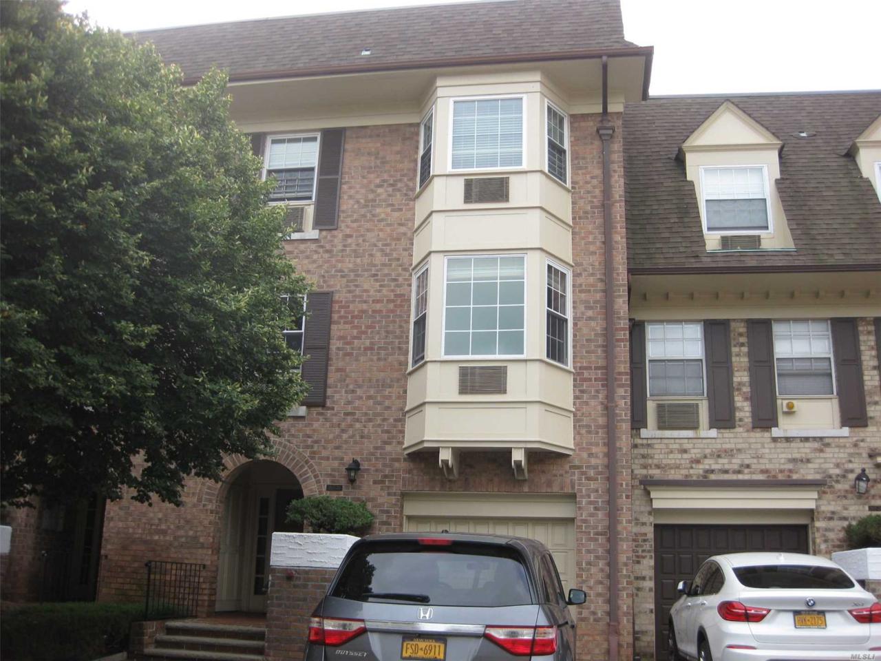 207-30 Jordan Dr - Photo 1