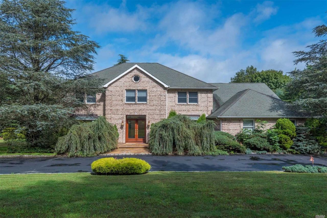 9 Woodhill Ln - Photo 1
