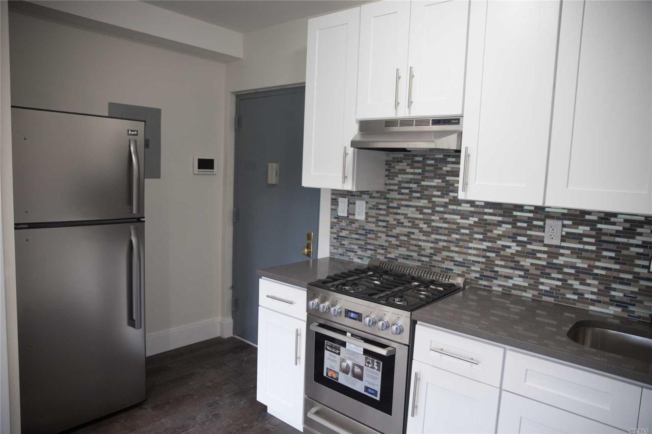 524 236 St - Photo 1