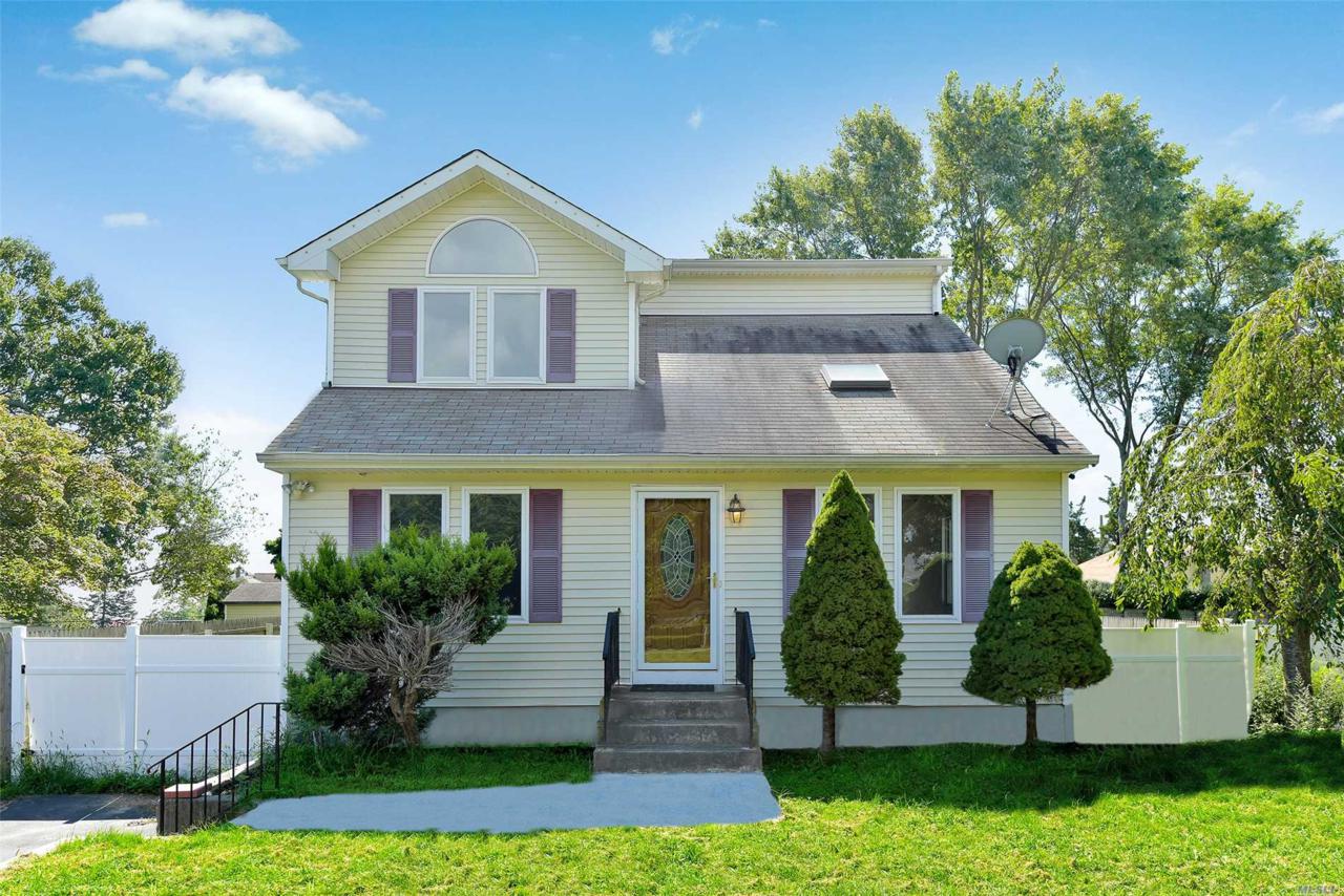 24 Seymour Dr - Photo 1