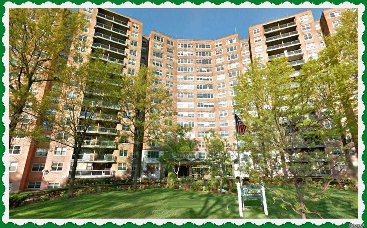 61-20 Grand Central Pky - Photo 1