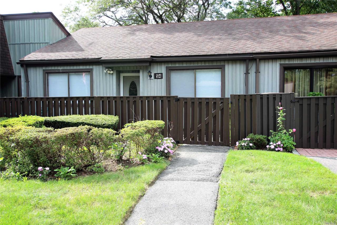 54 Strathmore Gate Dr - Photo 1