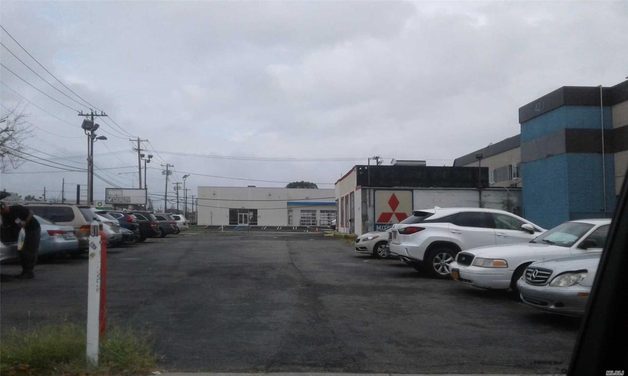 400 Merrick Rd - Photo 1