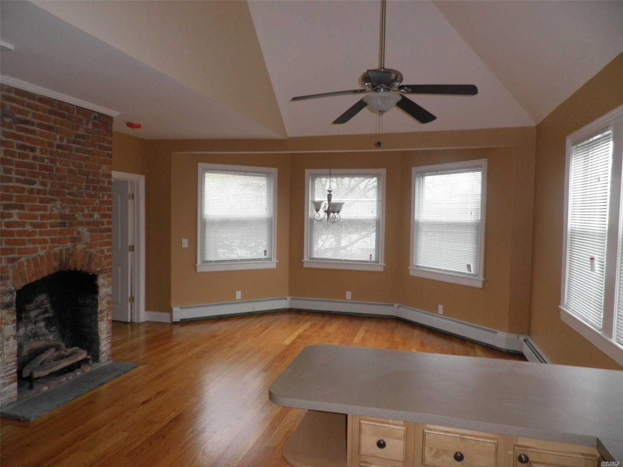 14 Karen Ct - Photo 1