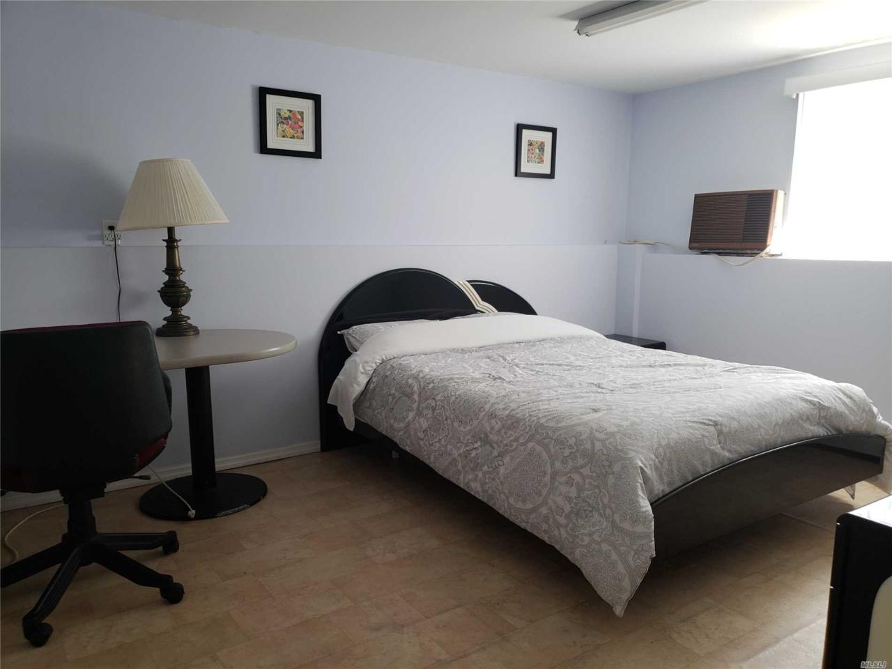 27 Yeoman Dr - Photo 1