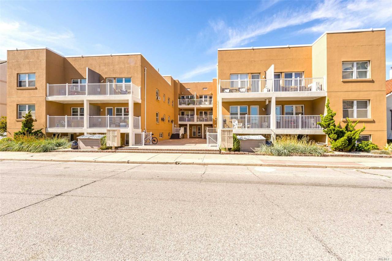 251 Broadway - Photo 1