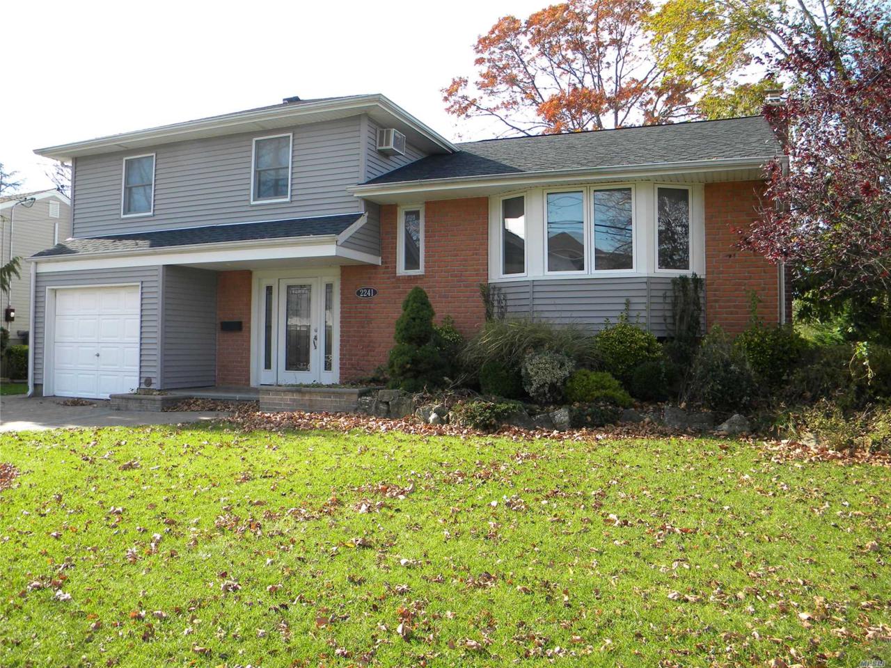 2241 Wynne Ln - Photo 1