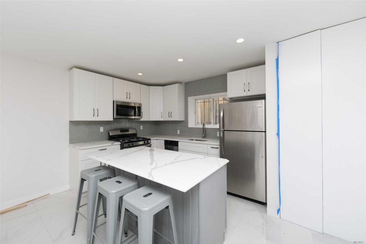 688 Van Siclen Ave - Photo 1