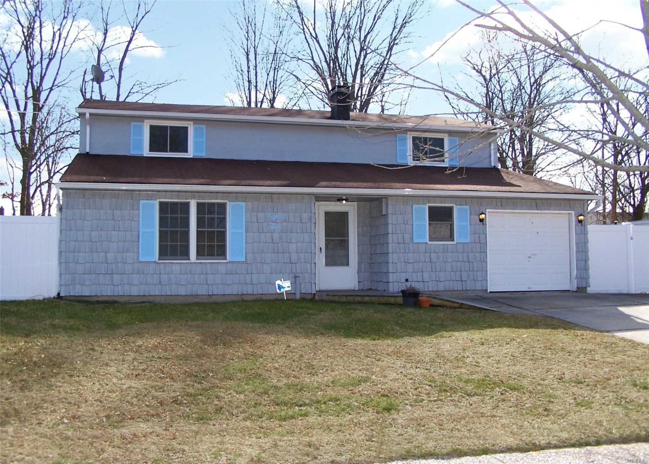 83 Holiday Park Dr - Photo 1