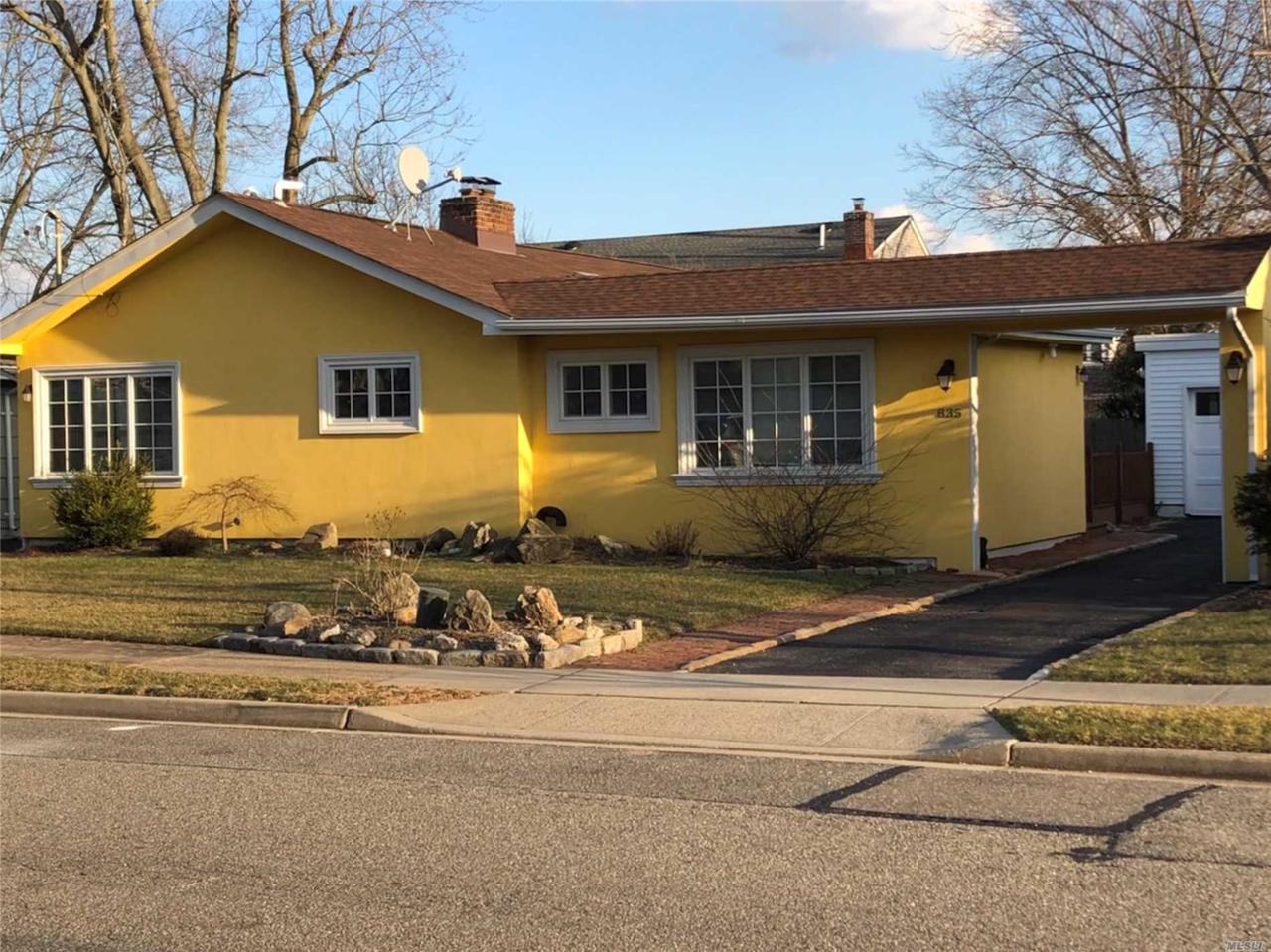 835 Jefferson St - Photo 1