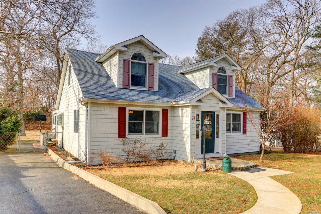 68 Carroll Ave - Photo 1