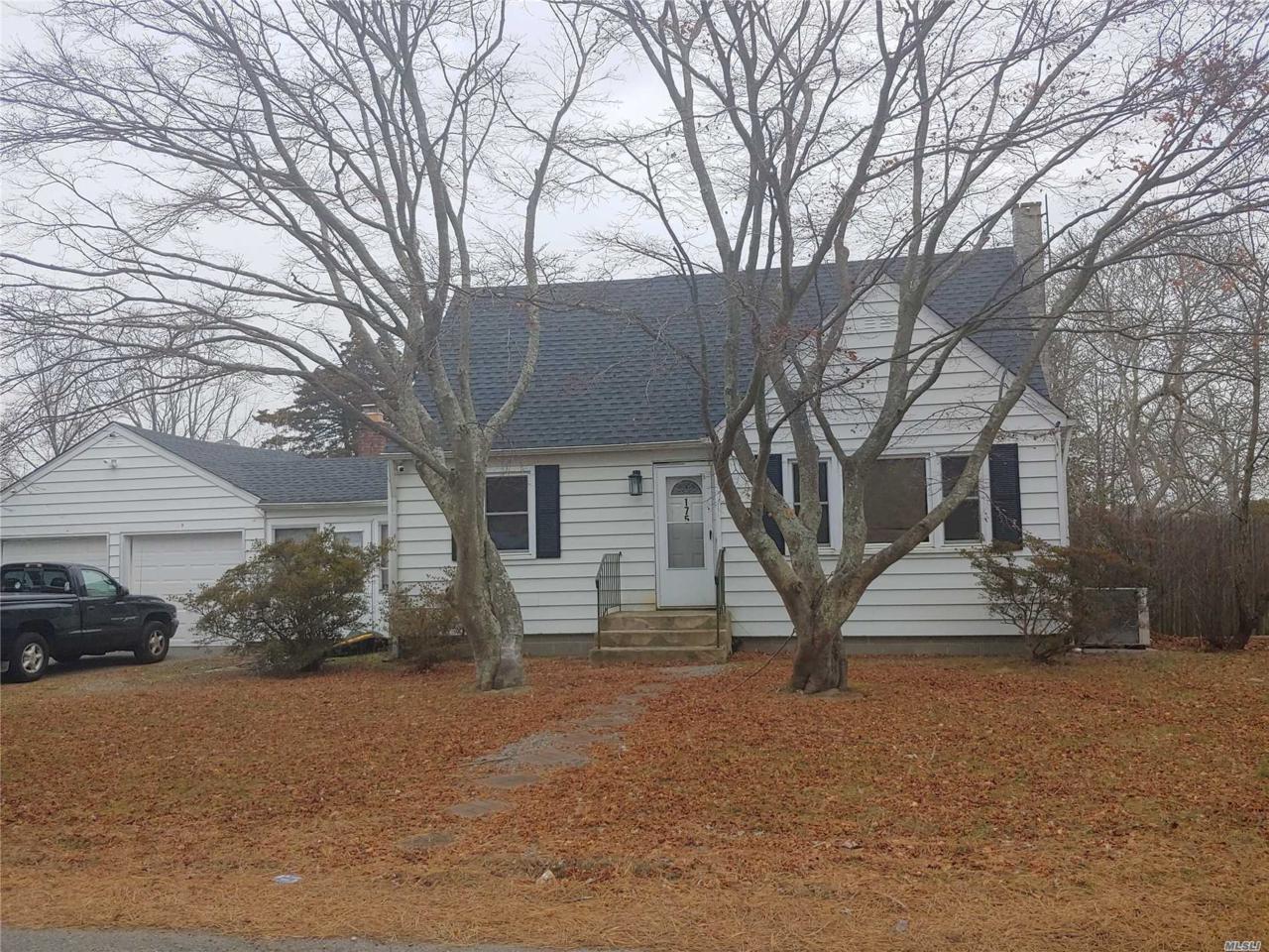 175 Bayview Dr - Photo 1