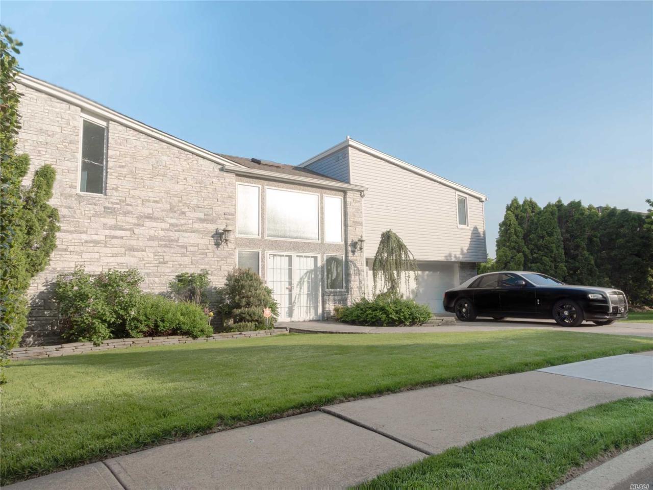 84 Nixon Ave - Photo 1