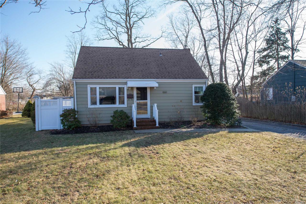 1064 5th Ave - Photo 1