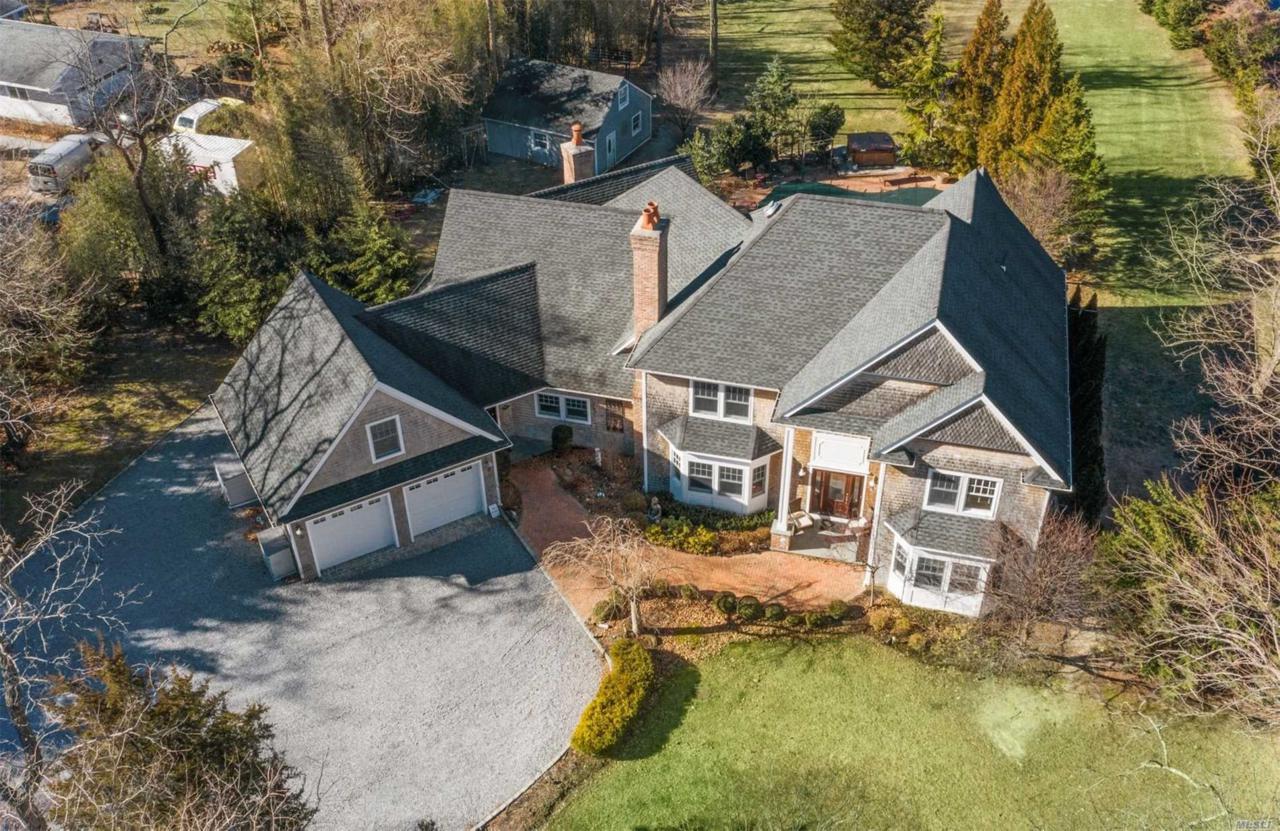 60 Locust Ln - Photo 1