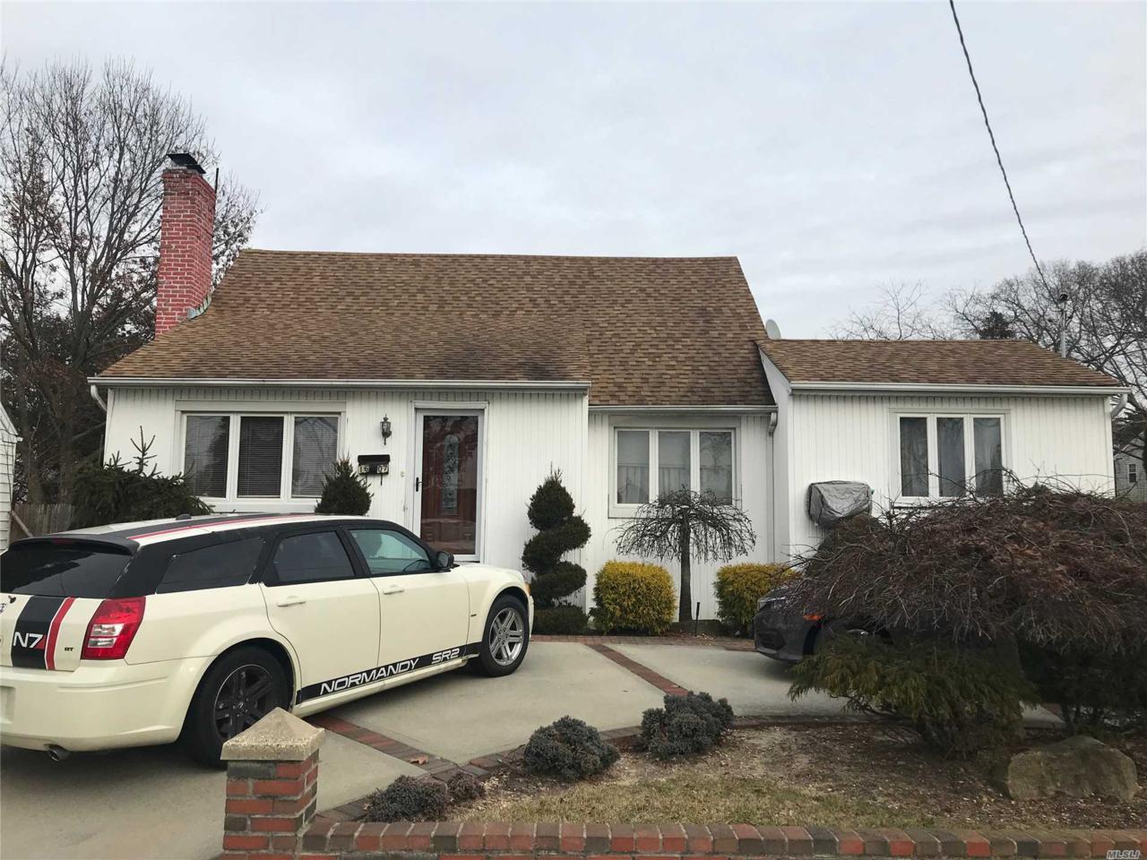 1607 Washington Ave - Photo 1